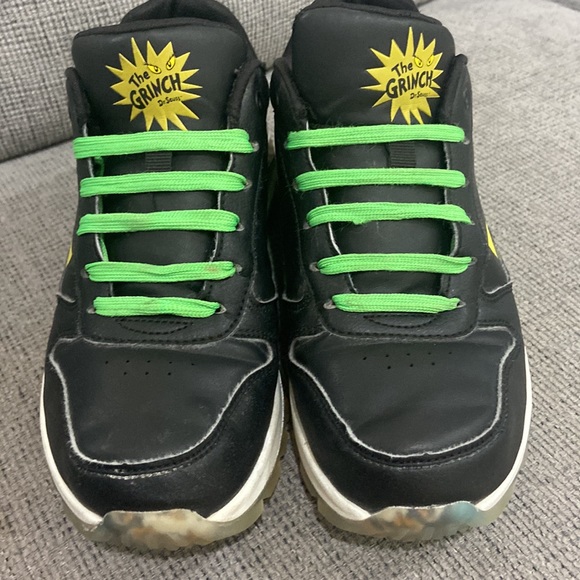Dr. Seuss The Grinch Sketcher sneakers kids size 6 - Picture 4 of 13